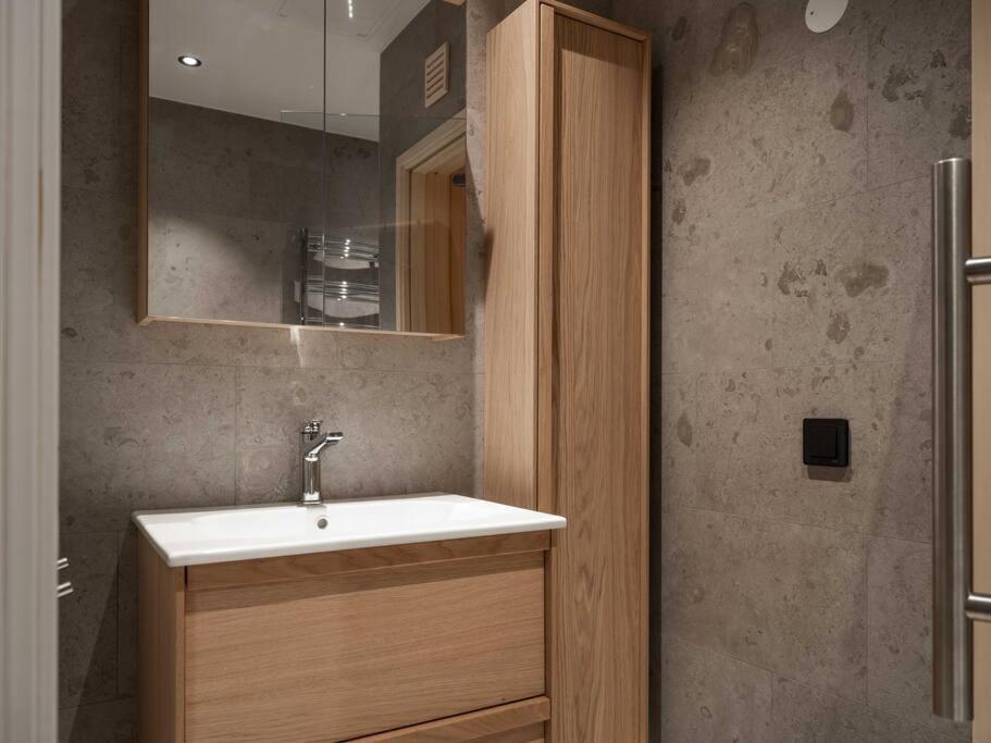 Chic Are Apt For 6 Ski-In-Ski-Out With Sauna Ngoại thất bức ảnh